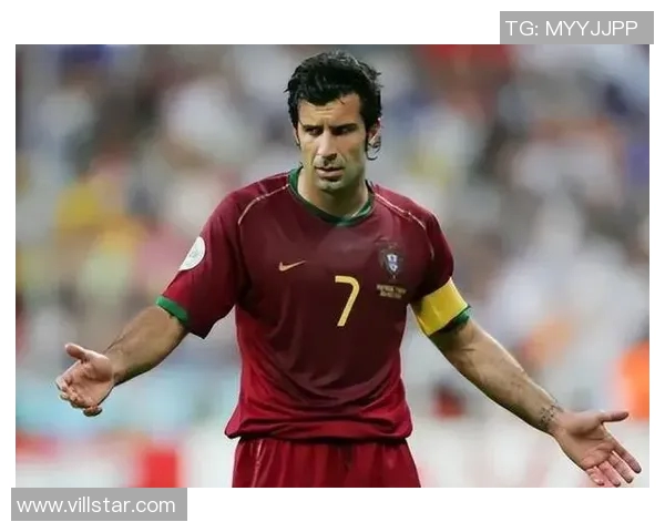 左右两图合成呈现足球巨星风采 见证球场传奇与荣光交织