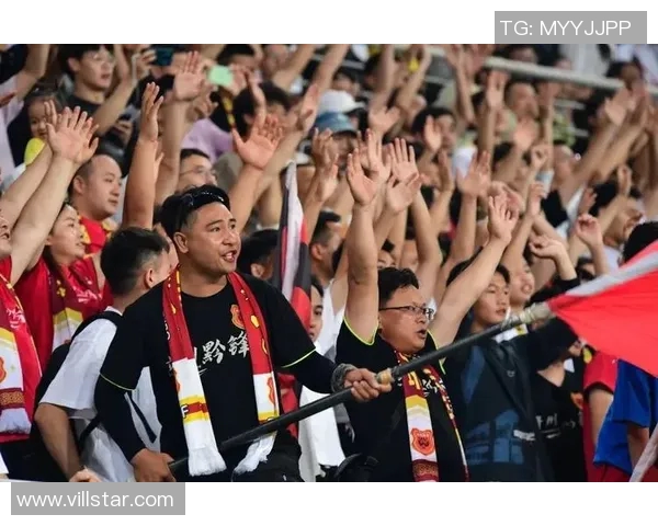 2018年足球球星齐聚拜年送祝福 展现绿茵场外的温暖与激情 2018年足球球星齐聚拜年送祝福 展现绿茵场外的温暖与激情